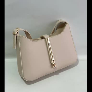 handbags - 13.3 usd
