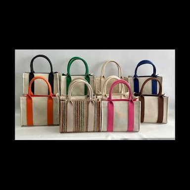 handbag - 17.99 usd