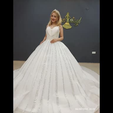 wedding dress - 399.99 usd