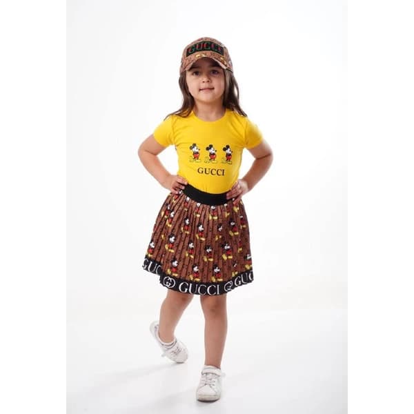 girl suit - 8.49 ~ 8.5 usd $