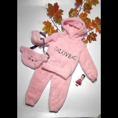 my daughters pajamas - 4.49 usd