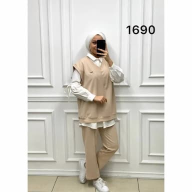 women suit - 17.99 usd