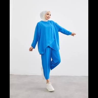 women suit - 15.99 usd