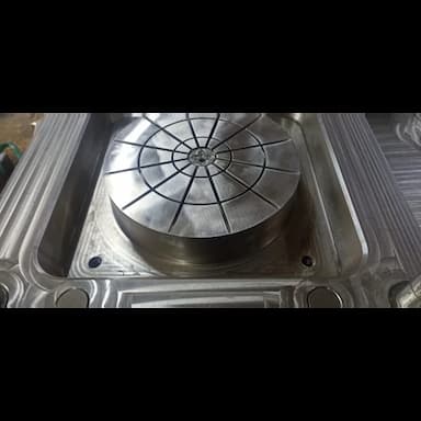 plastic injection and blow molding - 0.99 usd