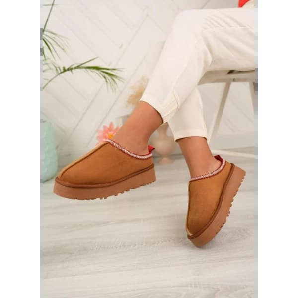 women boots - 12.99 ~ 13 usd $