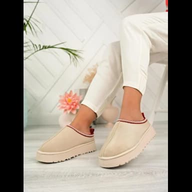 women boots - 12.99 usd