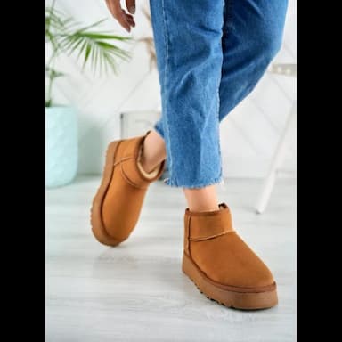 women boots - 12.99 usd