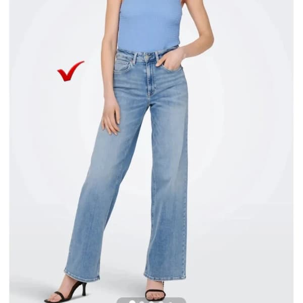 women's jeans - 11.19 ~ 11.2 usd $