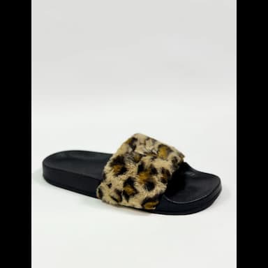 women's house slippers - 5.99 usd