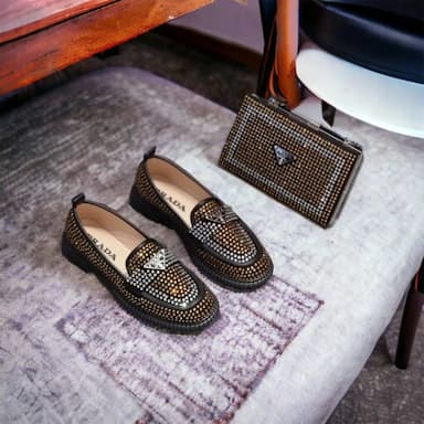 women shoes - 14.99 usd