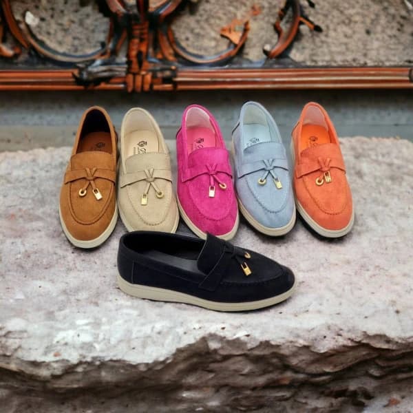 women shoes - 10.99 ~ 11 usd $