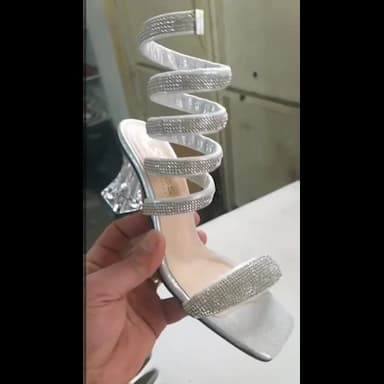 heeled shoes - 9.5 usd