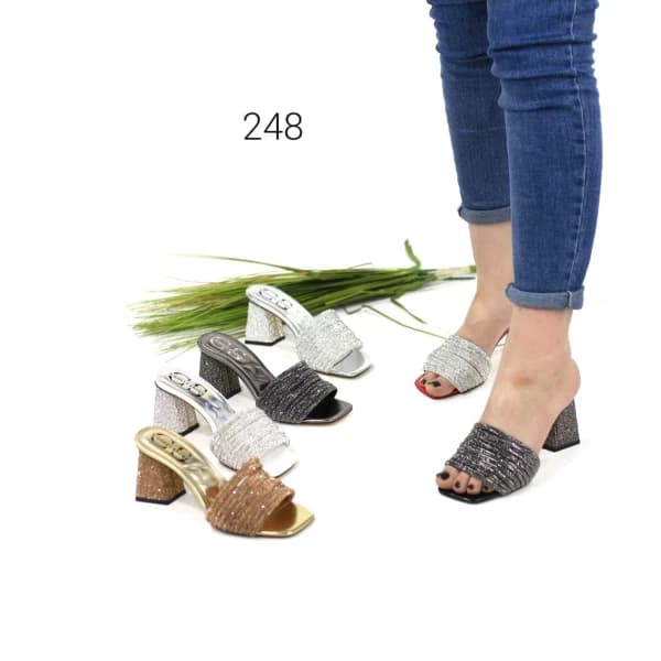 heeled shoes - 9.5 usd $