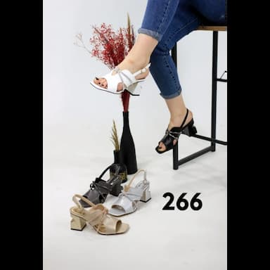 heeled shoes - 9.5 usd