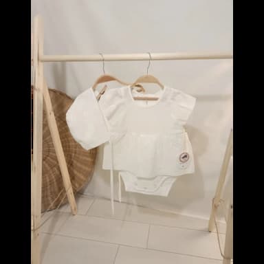 girls' sets - 12.8 usd